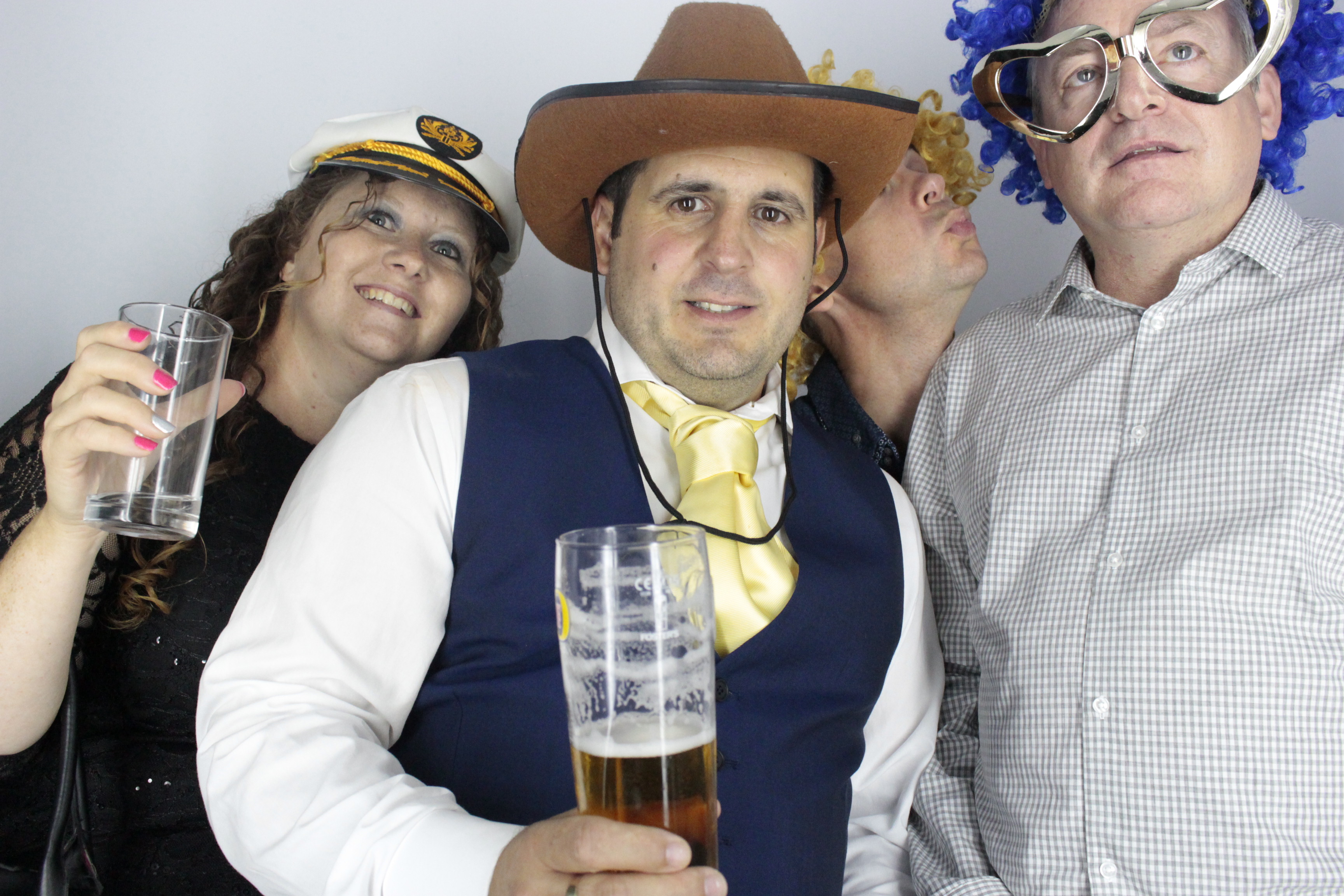  Heather & Daniel's Wedding | View more photos from the event at gallery.myphotoboothexperience.co.uk/u/MyPhotoBoothExperienceLtd/Heather-Daniels-Wedding